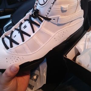 Meet your Posher, Dino